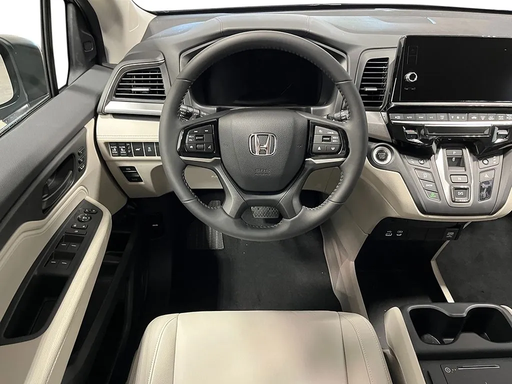 2026 Honda Odyssey EX-L - Photo 16