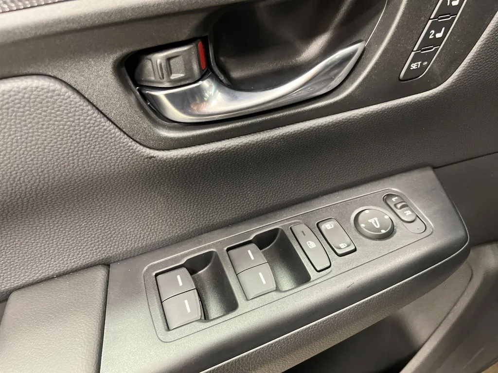2026 Honda CR-V Sport-L - Photo 16
