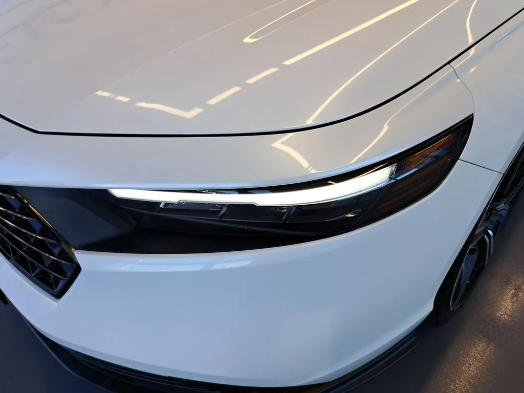 2025 Honda Accord Hybrid Sport - Photo 37