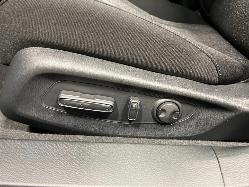 2025 Honda Accord Hybrid Sport - Photo 15