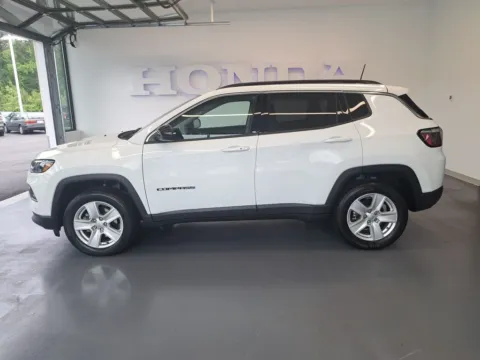 Photos of 2022 Jeep Compass Latitude for sale in Chesapeake, VA at First Team Honda