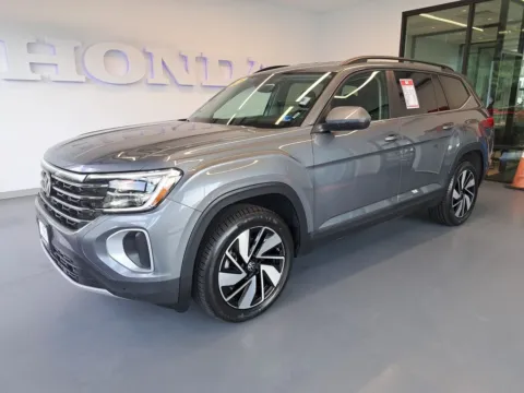 Photos of 2025 Volkswagen Atlas 2.0T SE w/Technology for sale in Chesapeake, VA at First Team Honda