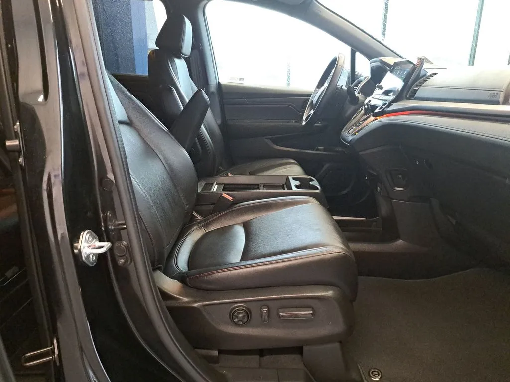 2024 Honda Odyssey SPORT - Photo 33