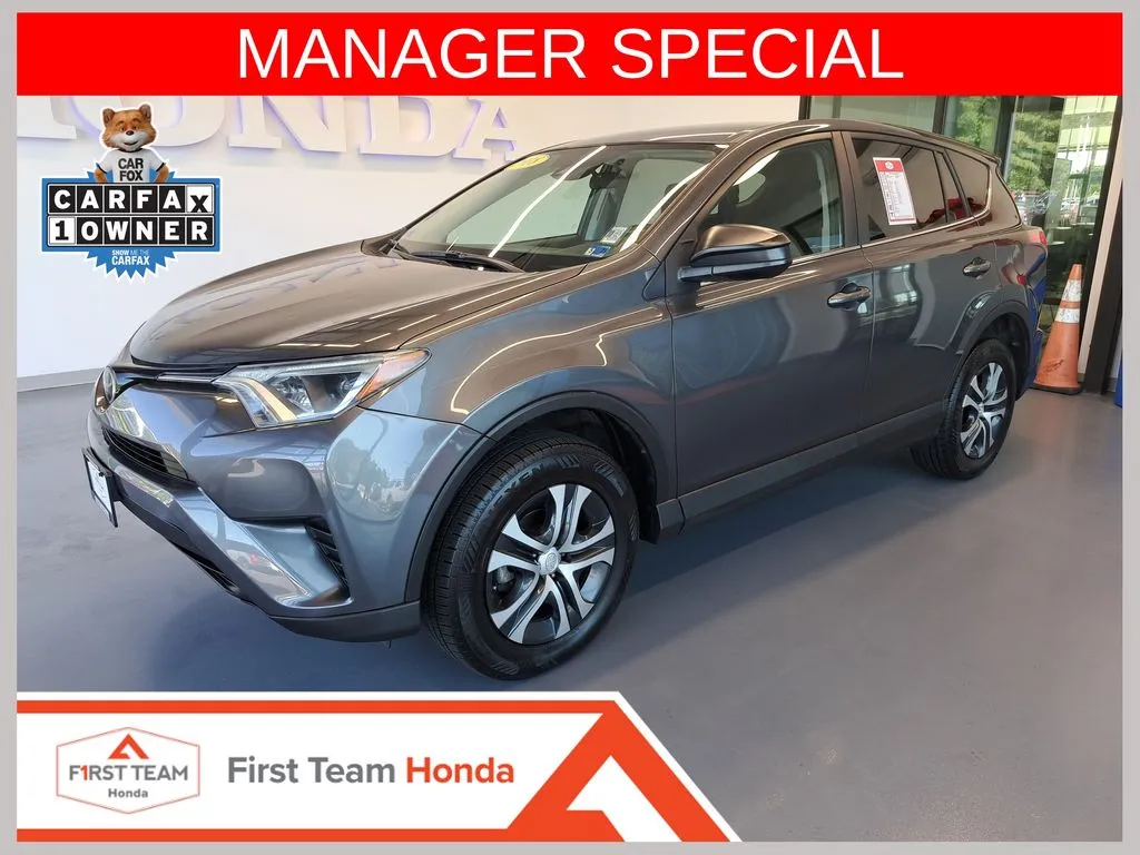 Gray 2018 Toyota RAV4 LE for sale in Chesapeake, VA