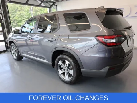 More photos of 2025 Honda Pilot EX-L at First Team Honda, VA