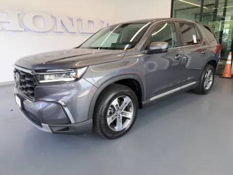 Photos of 2025 Honda Pilot EX-L for sale in Chesapeake, VA at First Team Honda