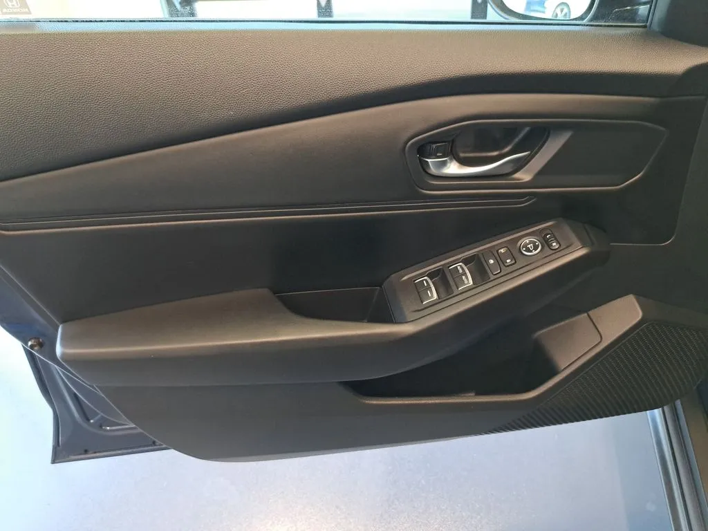 2023 Honda Accord EX - Photo 12