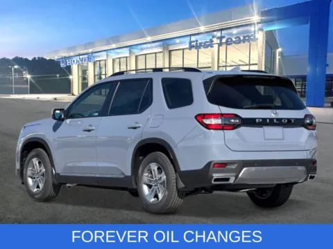 More photos of 2026 Honda Pilot EX-L at First Team Honda, VA