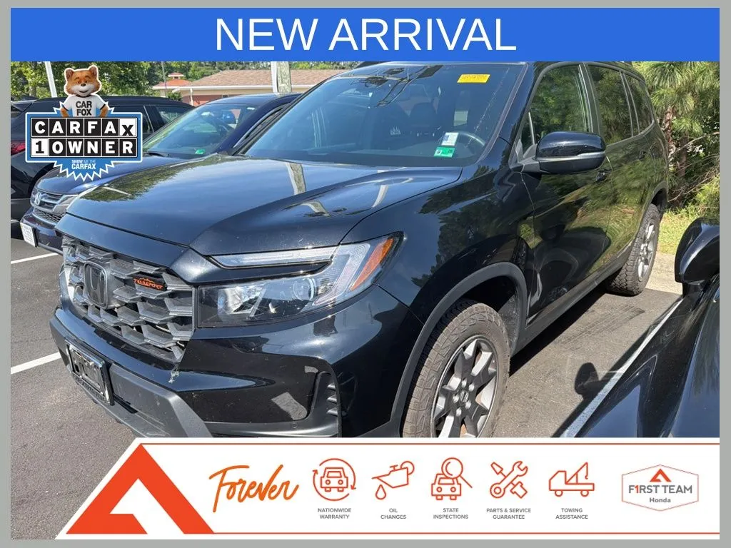 2025 Honda Passport 3.5 TrailSport 4WD Auto's photo