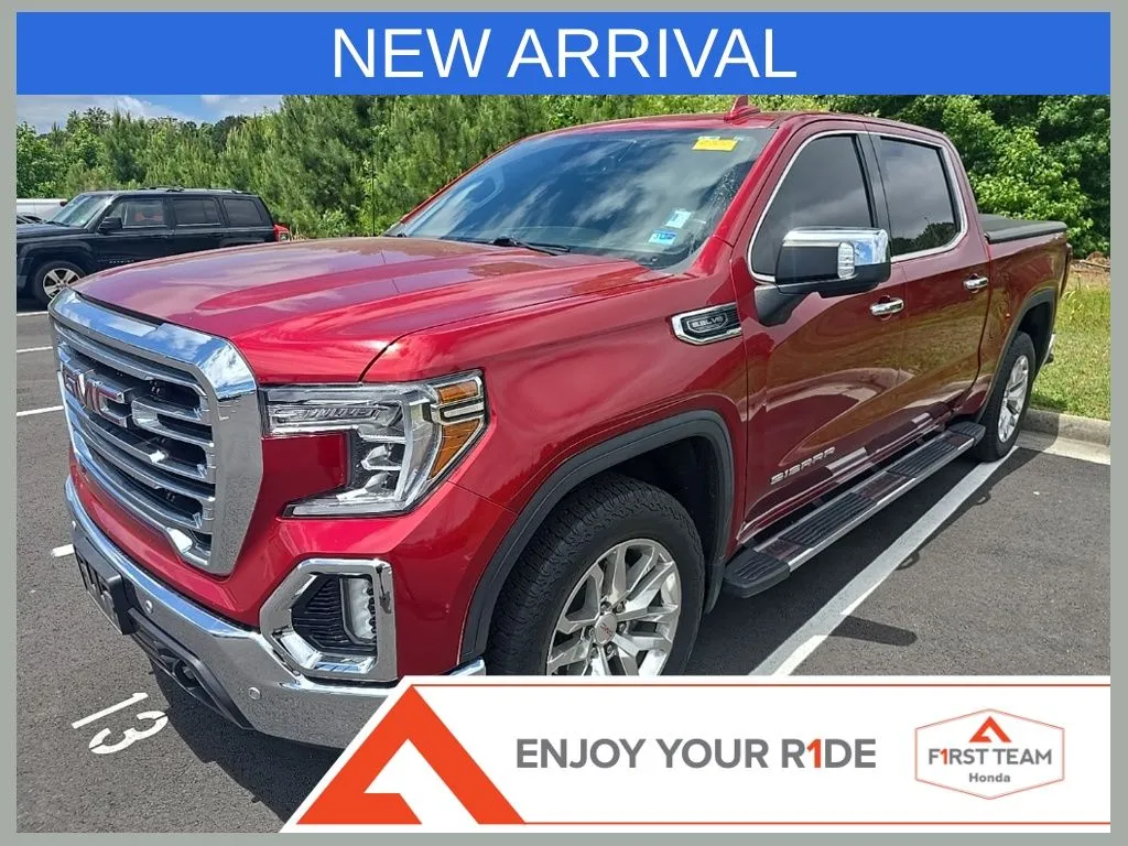 2022 GMC Sierra 4WD Crew Cab Short Box SLT's photo