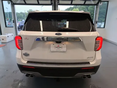 More photos of 2022 Ford Explorer King Ranch at First Team Honda, VA