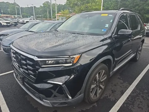 Photos of 2024 Honda Pilot Touring for sale in Chesapeake, VA at First Team Honda