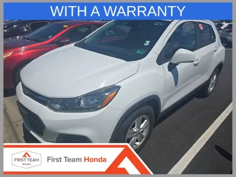 White 2020 Chevrolet Trax LS for sale in Chesapeake, VA