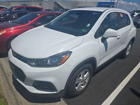 Photos of 2020 Chevrolet Trax LS for sale in Chesapeake, VA at First Team Honda