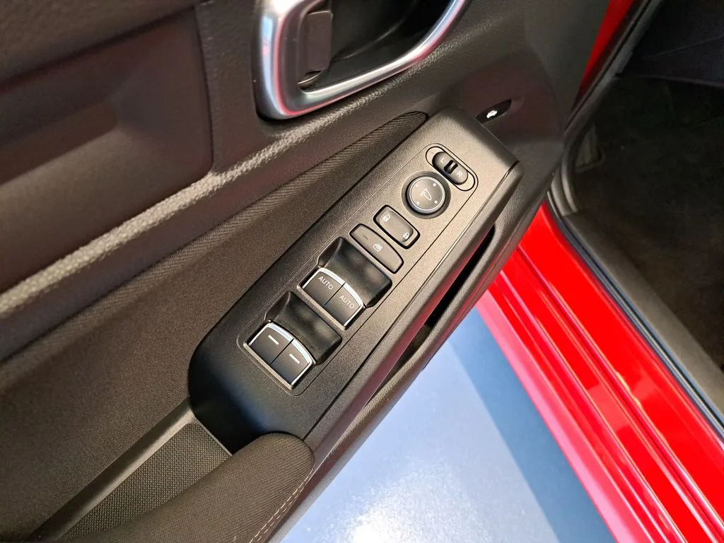2025 Honda Civic Sport - Photo 19