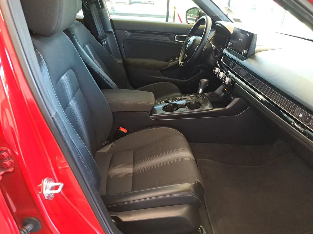 2025 Honda Civic Sport - Photo 35
