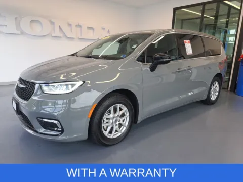 Another view of 2025 Chrysler Pacifica Select for sale in Chesapeake, VA at First Team Honda
