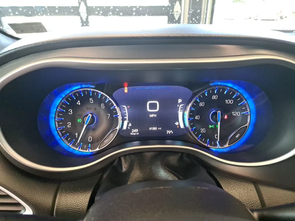 Photo 18
