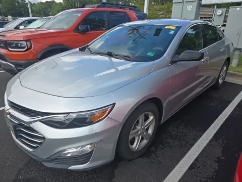 Photos of 2019 Chevrolet Malibu LS for sale in Chesapeake, VA at First Team Honda