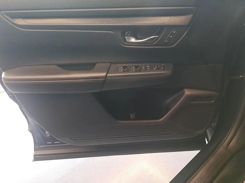2025 Honda CR-V Sport-L - Photo 19