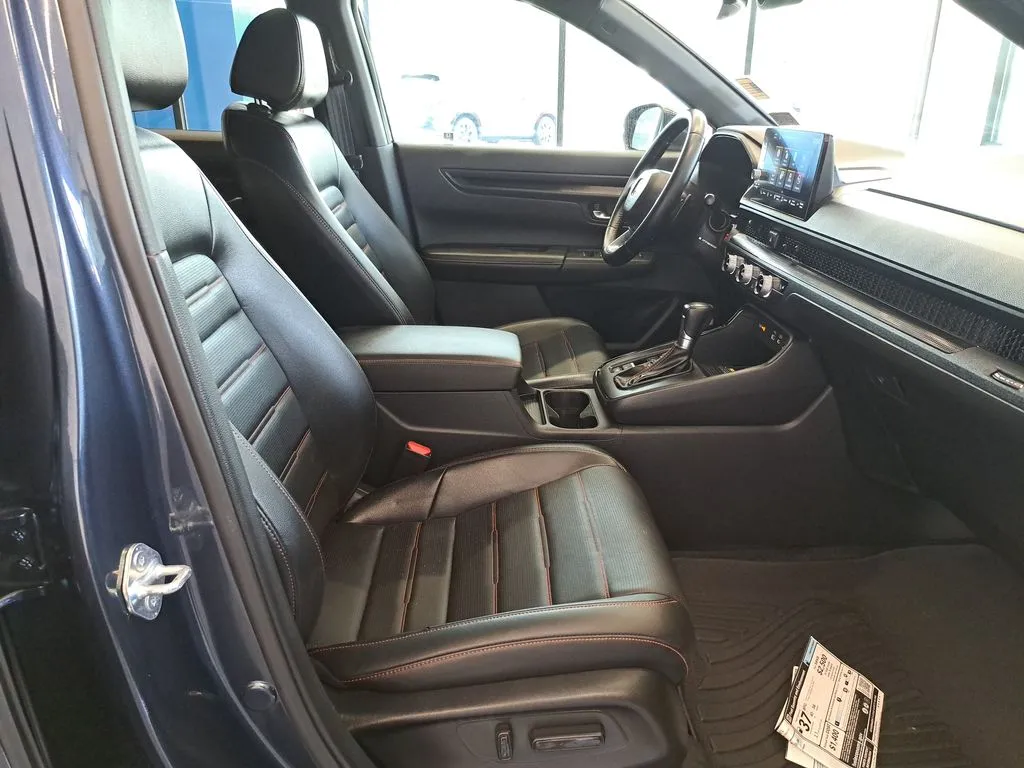 2025 Honda CR-V Sport-L - Photo 37