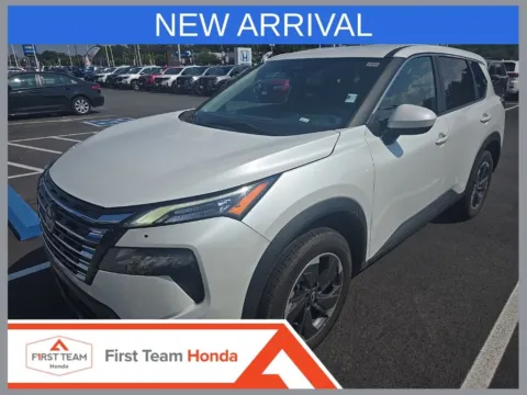 White 2024 Nissan Rogue SV for sale in Chesapeake, VA