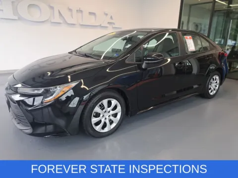 More photos of 2023 Toyota Corolla LE at First Team Honda, VA