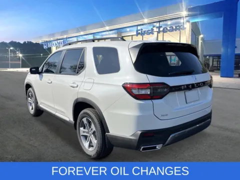 More photos of 2026 Honda Pilot EX-L at First Team Honda, VA