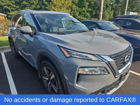 More photos of 2023 Nissan Rogue SL at First Team Honda, VA