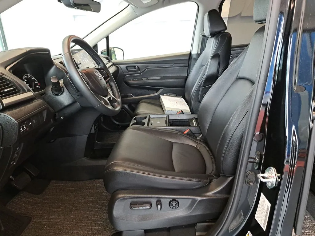 2026 Honda Odyssey EX-L - Photo 15