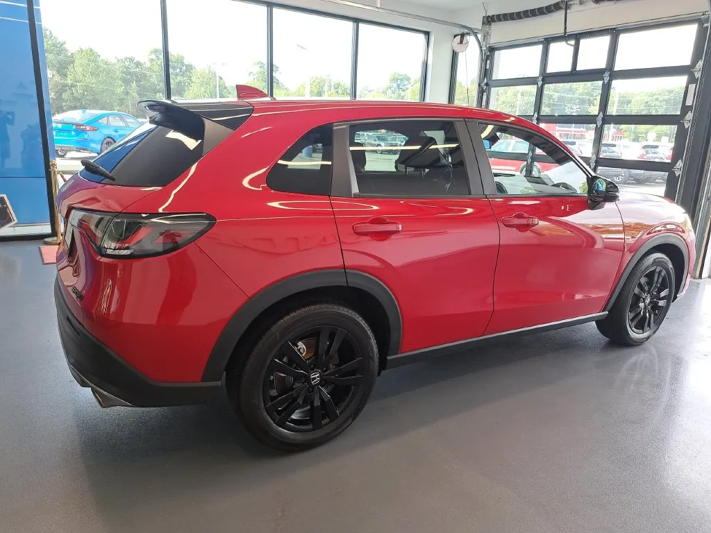 2026 Honda HR-V Sport - Photo 9