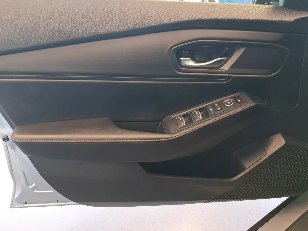2025 Honda Accord Hybrid Sport - Photo 16