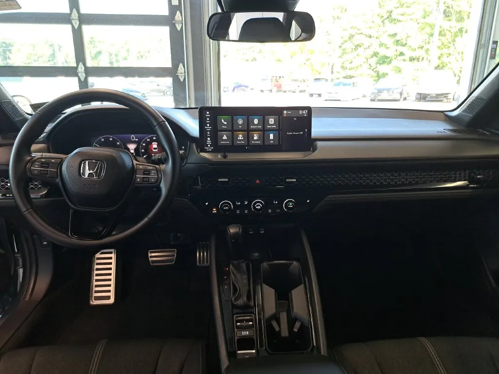 2025 Honda Accord Hybrid Sport - Photo 15