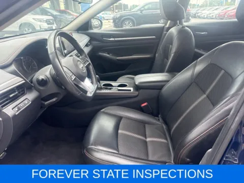 More photos of 2024 Nissan Altima 2.5 SR at First Team Honda, VA