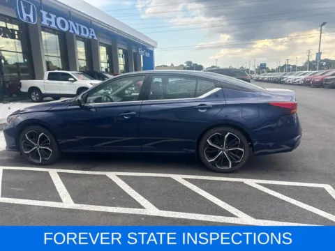 More photos of 2024 Nissan Altima 2.5 SR at First Team Honda, VA