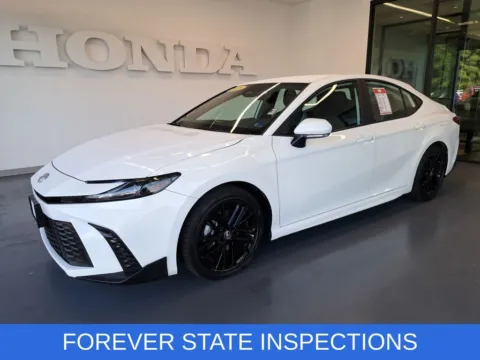 More photos of 2025 Toyota Camry SE at First Team Honda, VA