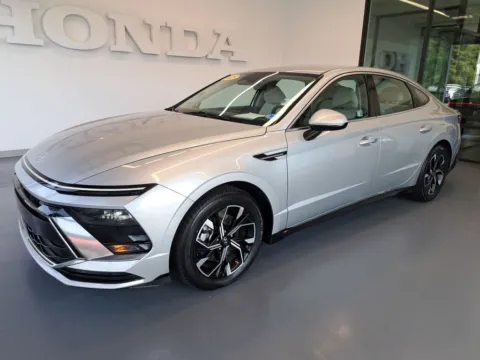 Photos of 2025 Hyundai Sonata SEL for sale in Chesapeake, VA at First Team Honda