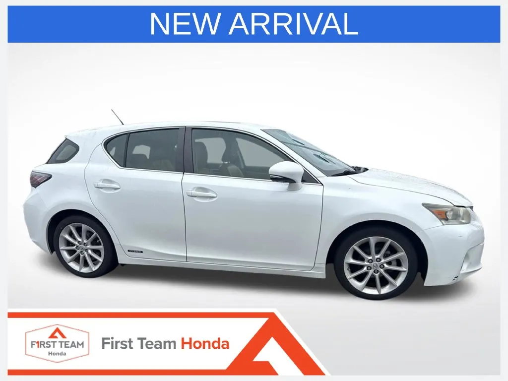 White 2013 Lexus CT 200h for sale in Chesapeake, VA