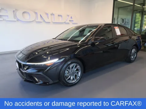 More photos of 2024 Hyundai Elantra SEL at First Team Honda, VA