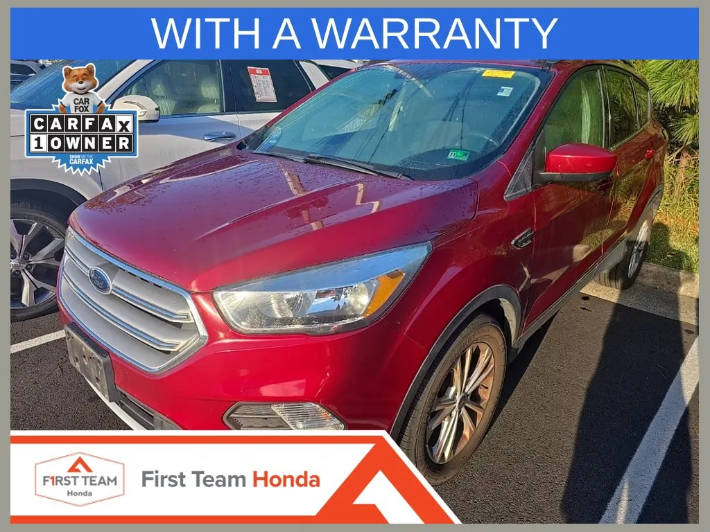 Red 2018 Ford Escape SE for sale in Chesapeake, VA