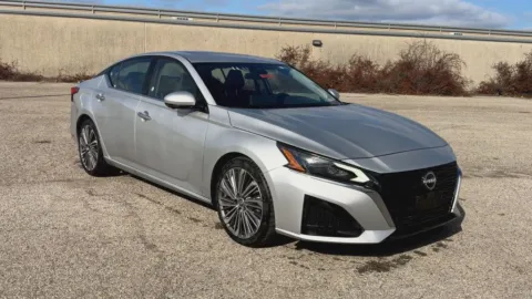 Photos of 2023 Nissan Altima 2.5 SL for sale in Columbus, OH at Twins Buick GMC