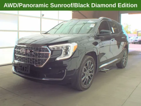 Black 2024 GMC Terrain Denali for sale in Columbus, OH