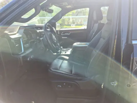 More photos of 2022 GMC Sierra 1500 Denali at Twins Buick GMC, OH