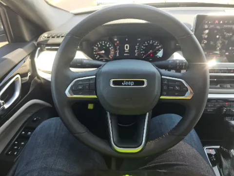 More photos of 2025 Jeep Compass Limited at Twins Buick GMC, OH