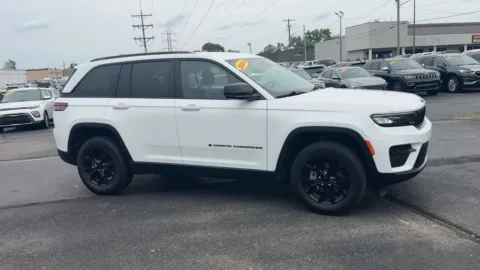 Another view of 2024 Jeep Grand Cherokee Altitude for sale in Columbus, OH at Twins Buick GMC