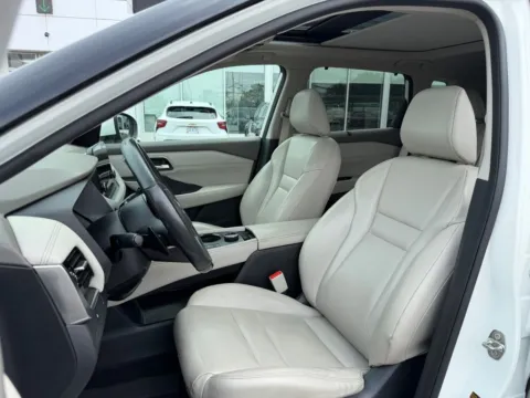 More photos of 2021 Nissan Rogue SL at Twins Buick GMC, OH