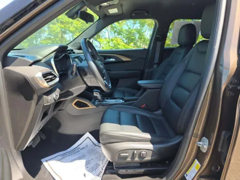 Photos of 2022 Chevrolet TrailBlazer ACTIV for sale in Columbus, OH at Twins Buick GMC