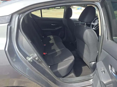 More photos of 2021 Nissan Sentra S at Twins Buick GMC, OH