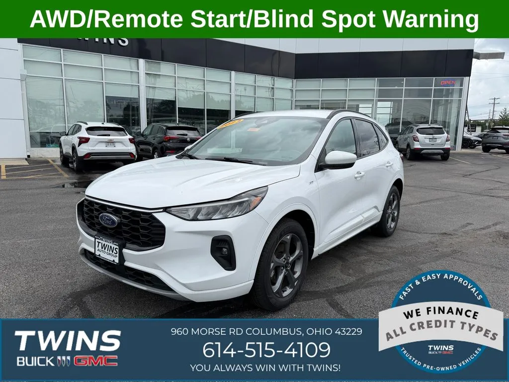 White 2023 Ford Escape Hybrid ST-Line Select for sale in Columbus, OH