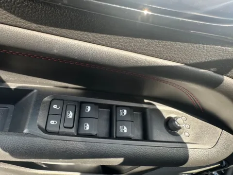 More photos of 2022 Jeep Compass Trailhawk at Twins Buick GMC, OH